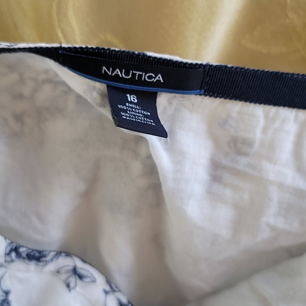 Spring Skirt - Picture 3 of 4